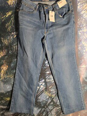 Wrangler True Straight Jeans Women Size 14x32 High Rise Stretch Denim NWT
